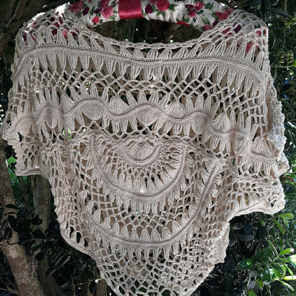 CROCHETED TOP, SHORT SLEEVES, NATURAL